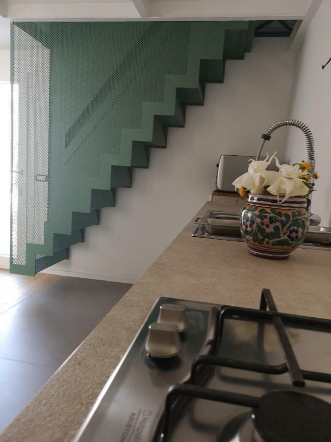 Green House Beach Hotel Мондело Екстериор снимка